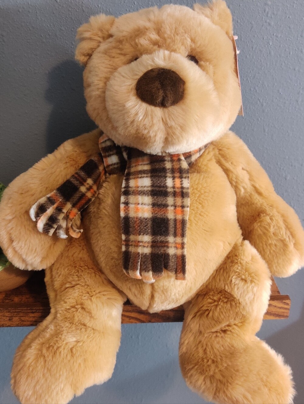 With tags Gund cuddly plush teddy bear plaid scarf autumn fall orange hug me paw